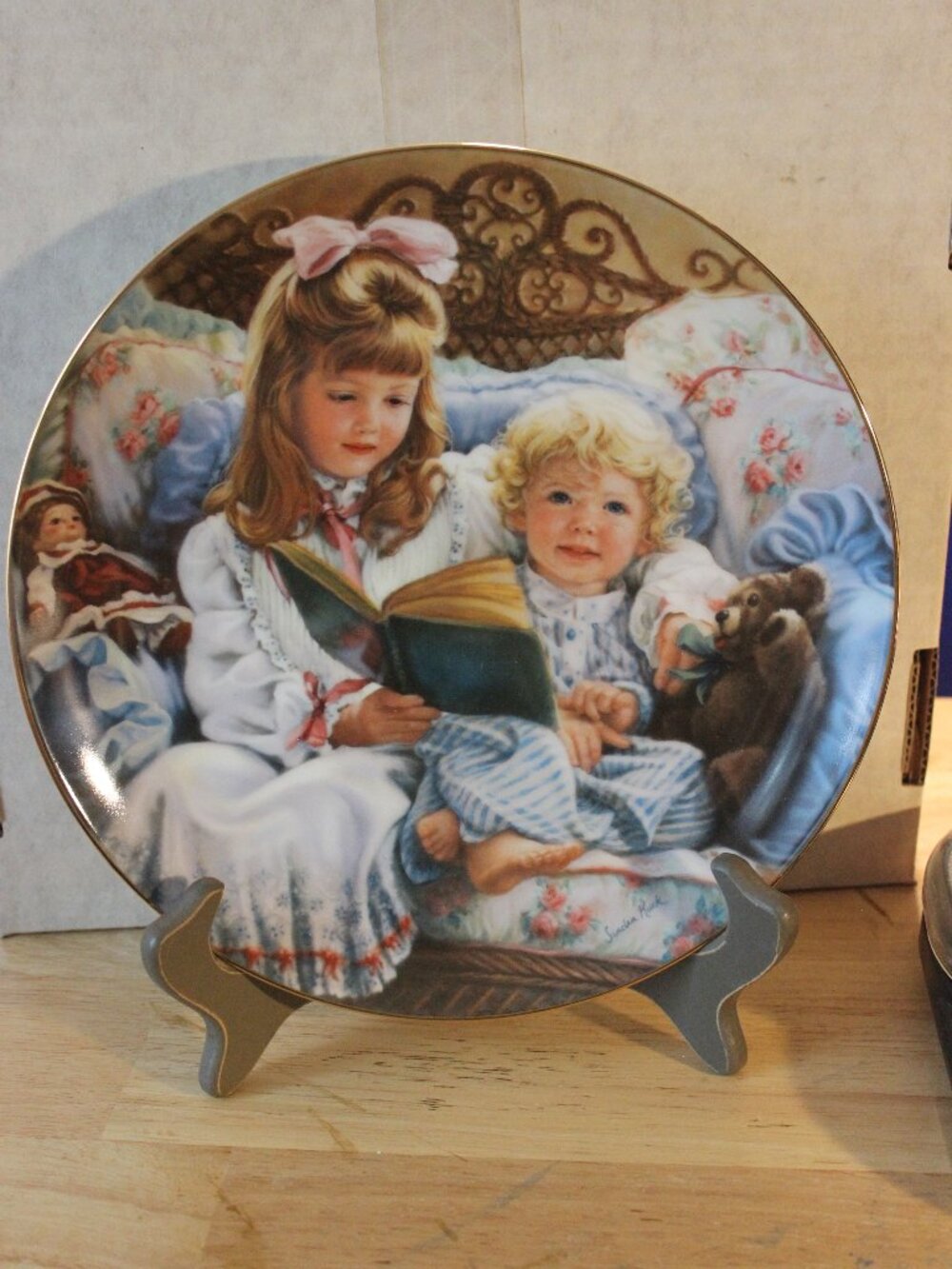 Collectors plate " Night time story"